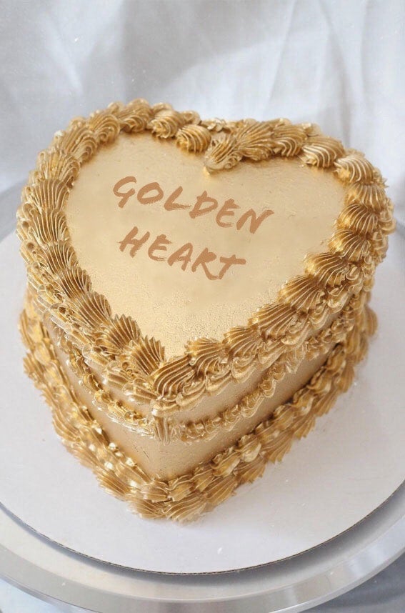 Cake　ハートゴールド Cake ハートゴールド Heart Shaped Cakes | Romantic & Custom Cakes